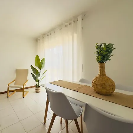 Apartament Recanto Areias - 2-bedroom 5 Minutes From The *